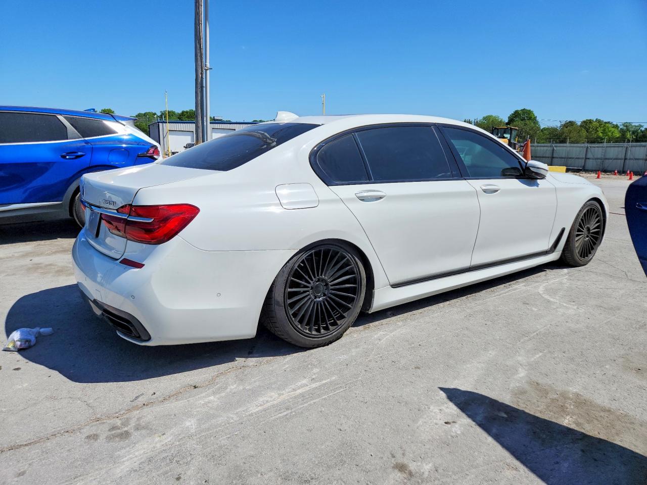2016 BMW 7 series VIN WBA7F2C50GG416256 photo 3