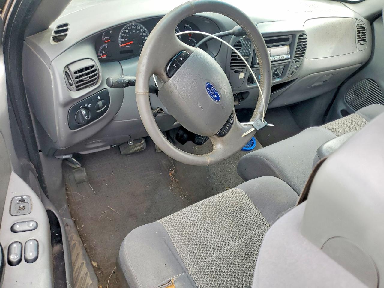 2003 Ford F150 VIN 1FTRX17L73KA97926 photo 8