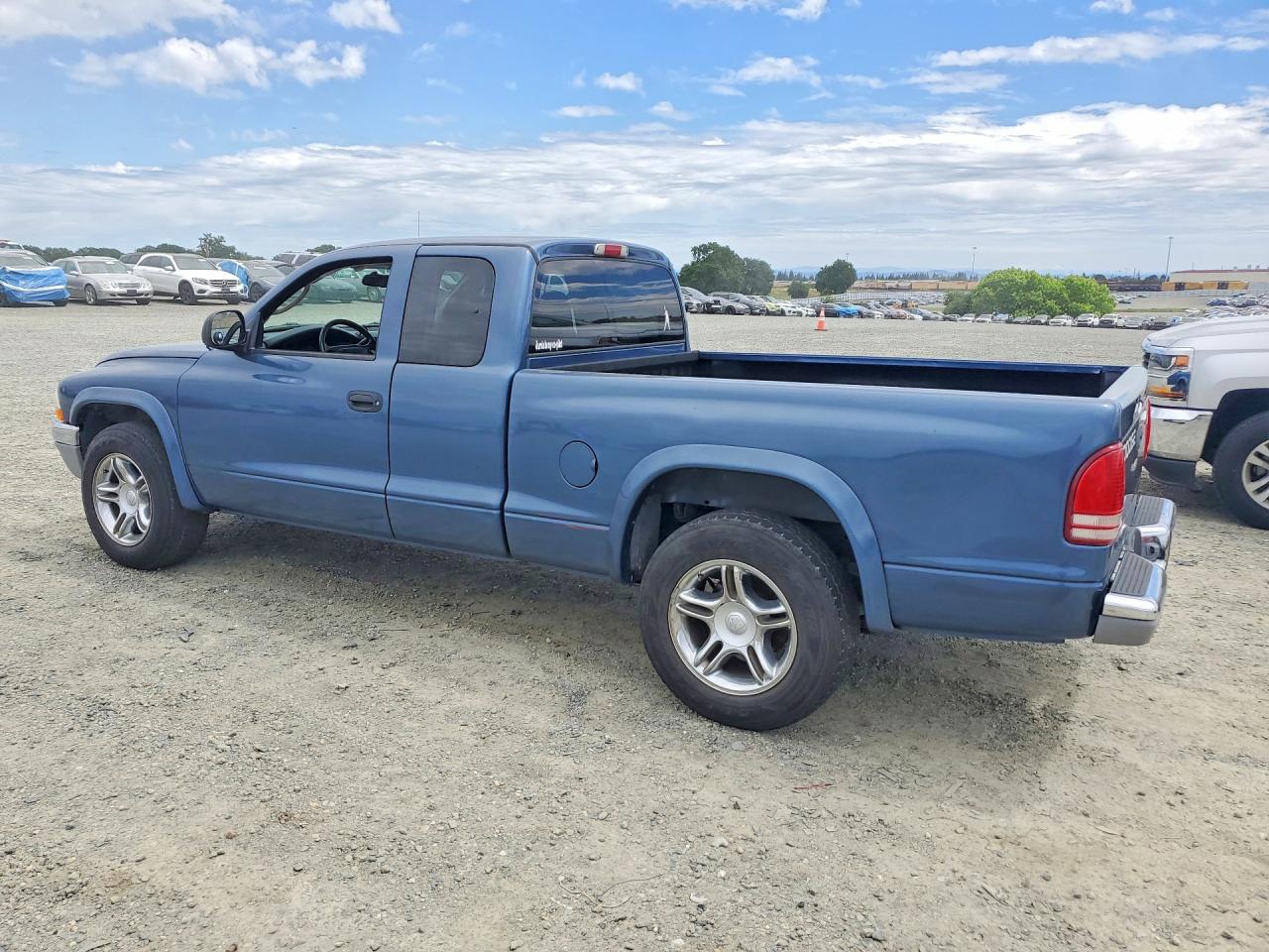 2003 Dodge Dakota VIN 1D7HL42X83S266120 photo 2