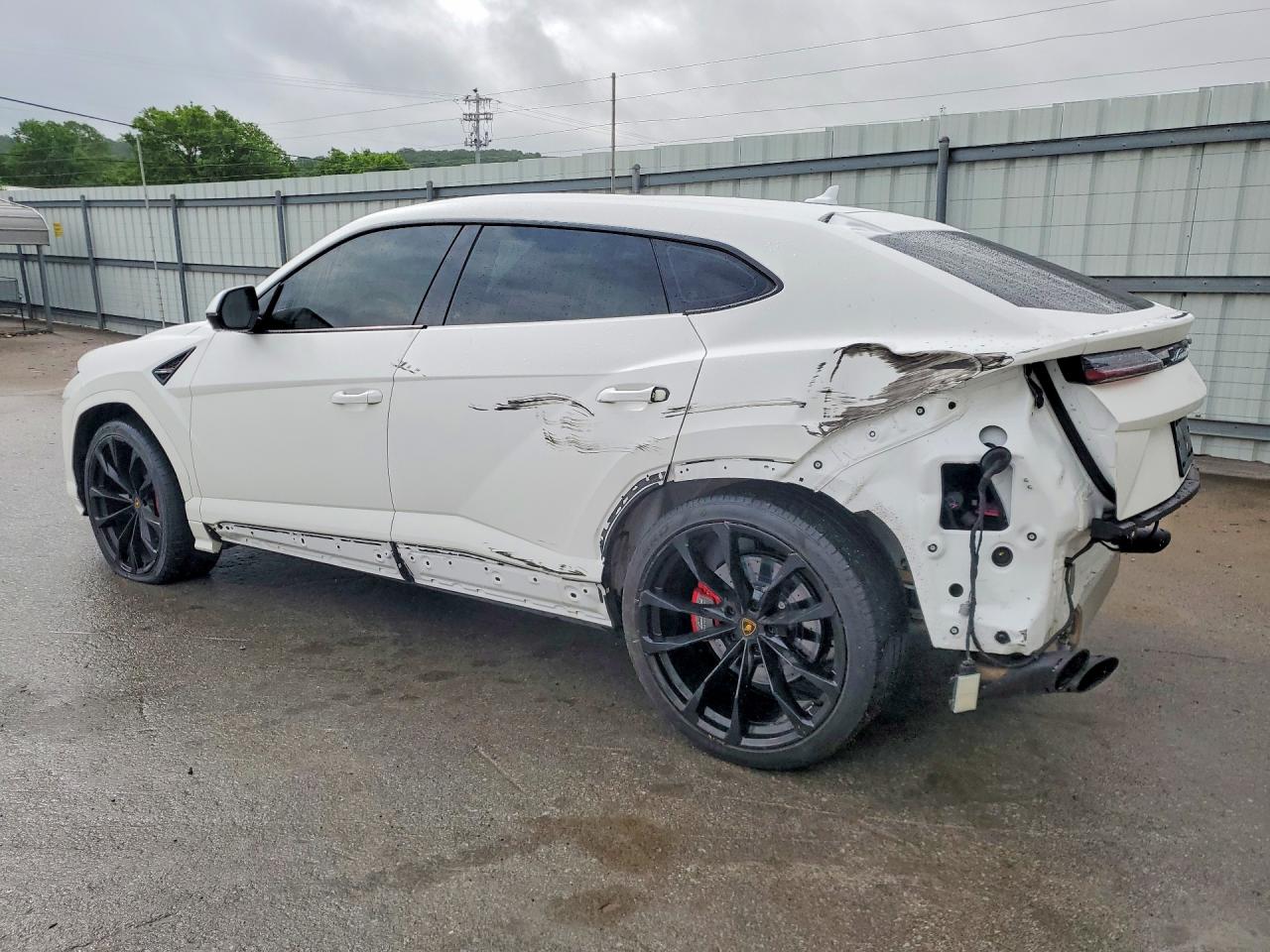 2022 Lamborghini All other VIN ZPBUA1ZL6NLA20754 photo 2