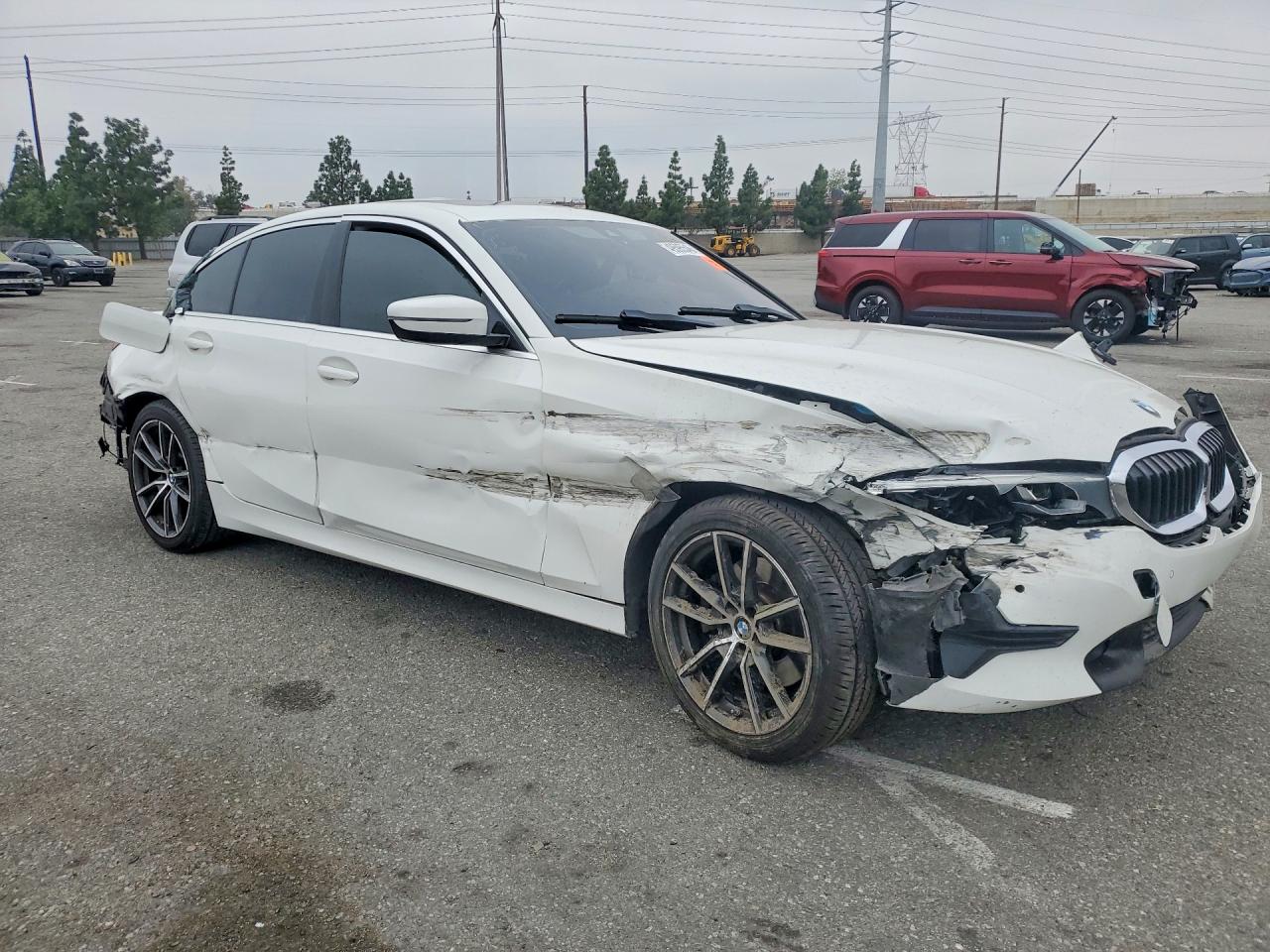 2021 BMW 3 series VIN 3MW5R1J00M8B78029 photo 4