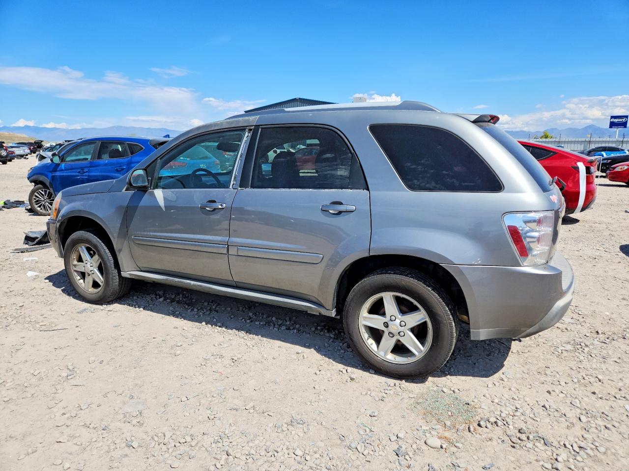 2005 CHEVROLET Equinox VIN 2CNDL73F956138096 photo 2