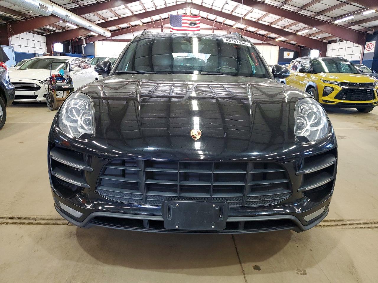 2018 Porsche Macan VIN WP1AF2A51JLB70696 photo 5