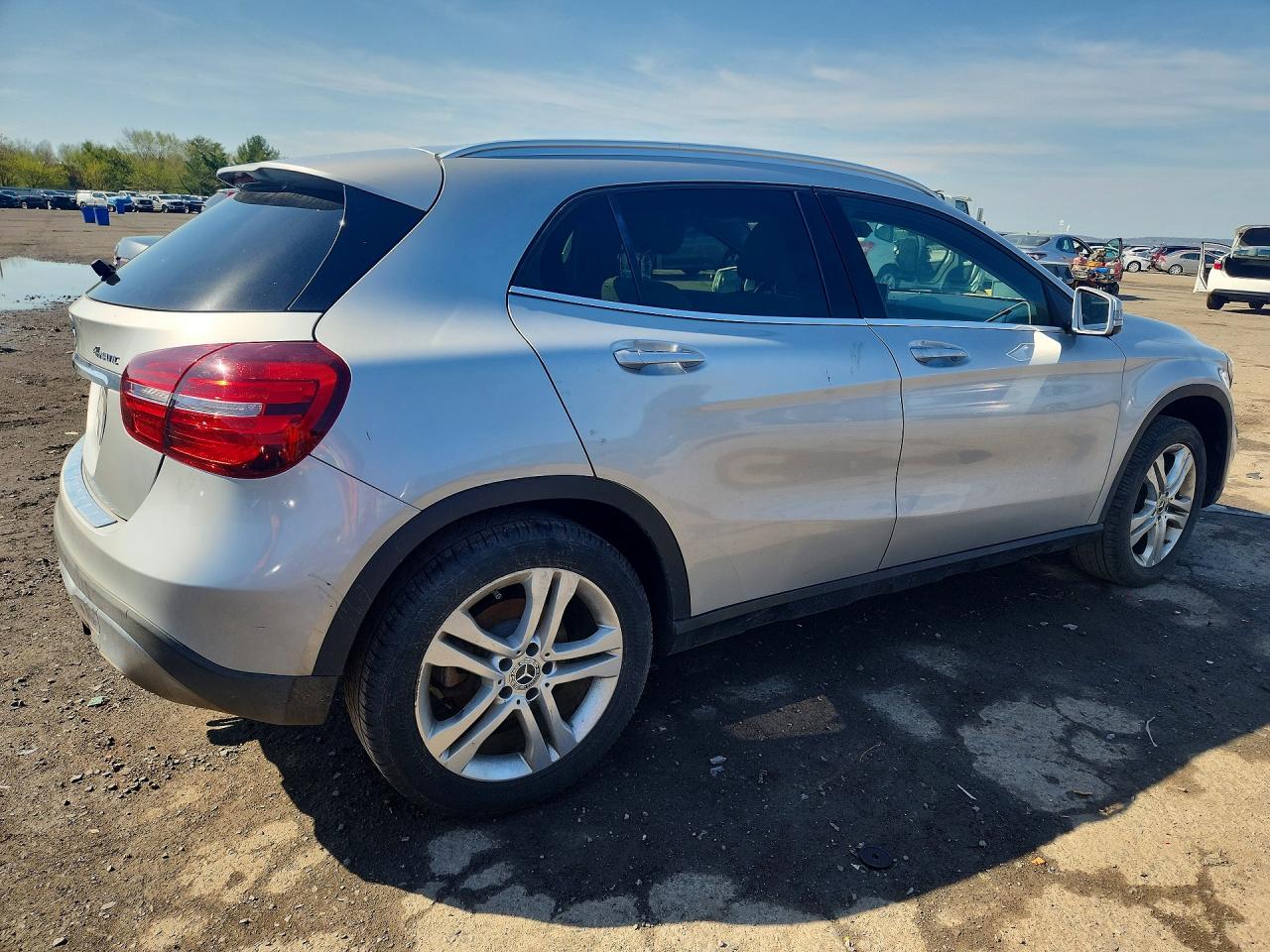 2018 Mercedes-Benz Gla-class VIN WDCTG4GB1JJ484399 photo 3