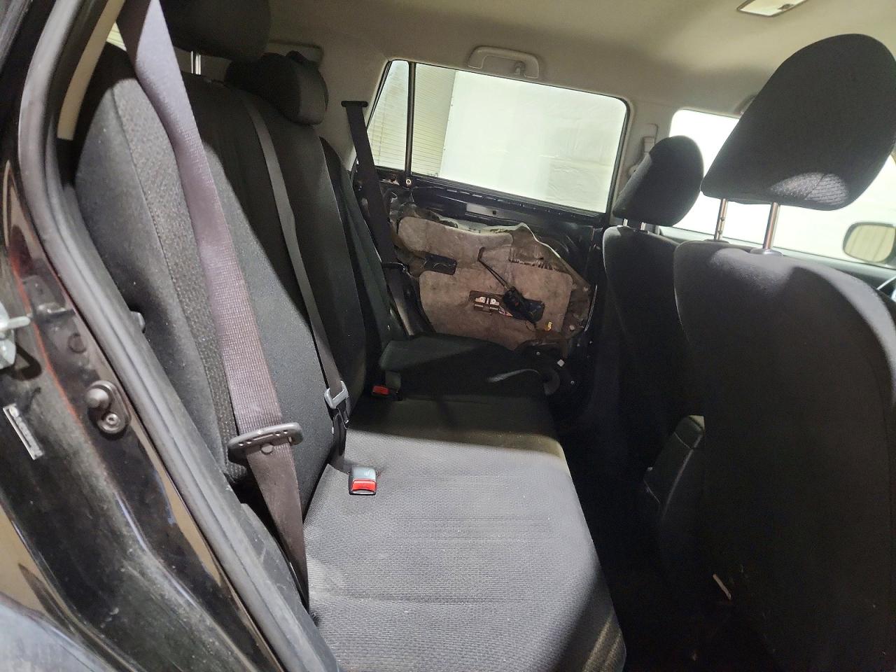 2008 Toyota Scion VIN JTLKE50E581010147 photo 11