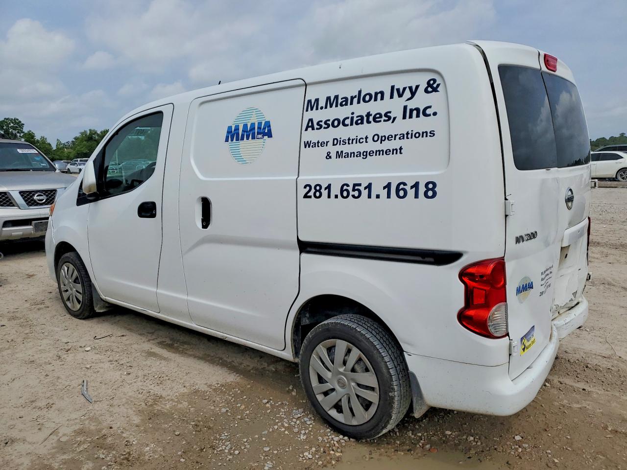 2017 Nissan Nv VIN 3N6CM0KN5HK692350 photo 2