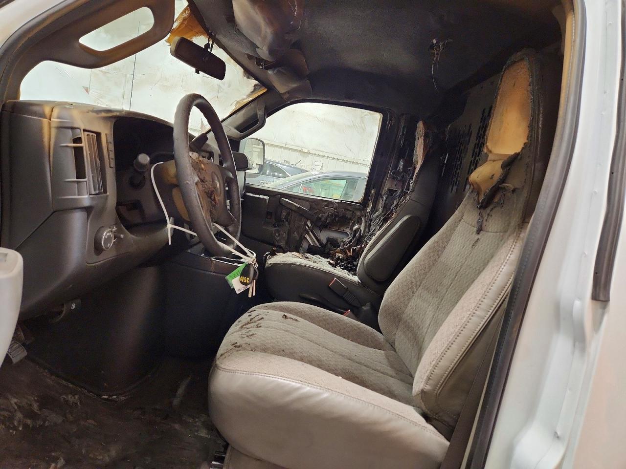 2025 CHEVROLET Express VIN 1GCWGAF74S1268062 photo 7