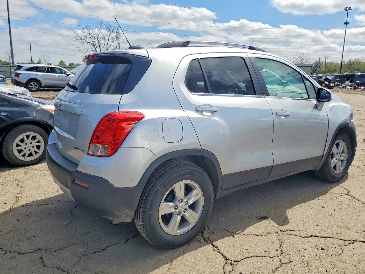 2016 Chevrolet Trax VIN KL7CJLSB2GB562312 photo 3