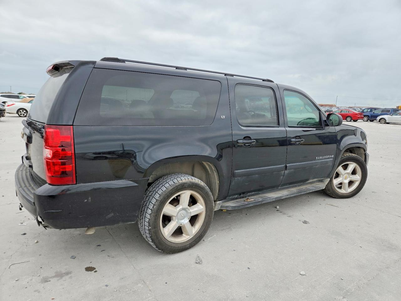 2007 Chevrolet Suburban VIN 3GNFC16027G138280 photo 3