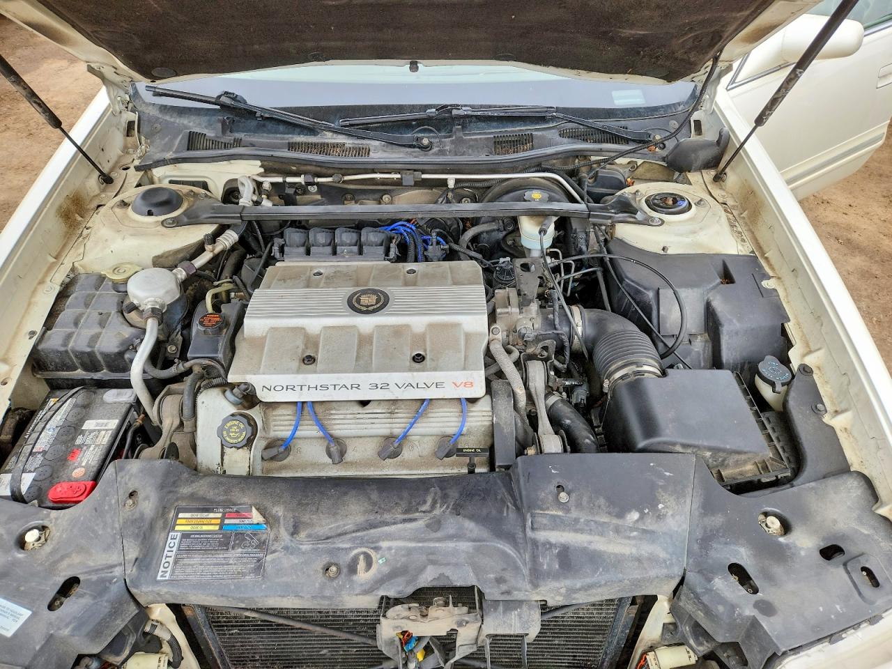 1997 Cadillac Deville VIN 1G6KD52YXVU218172 photo 11