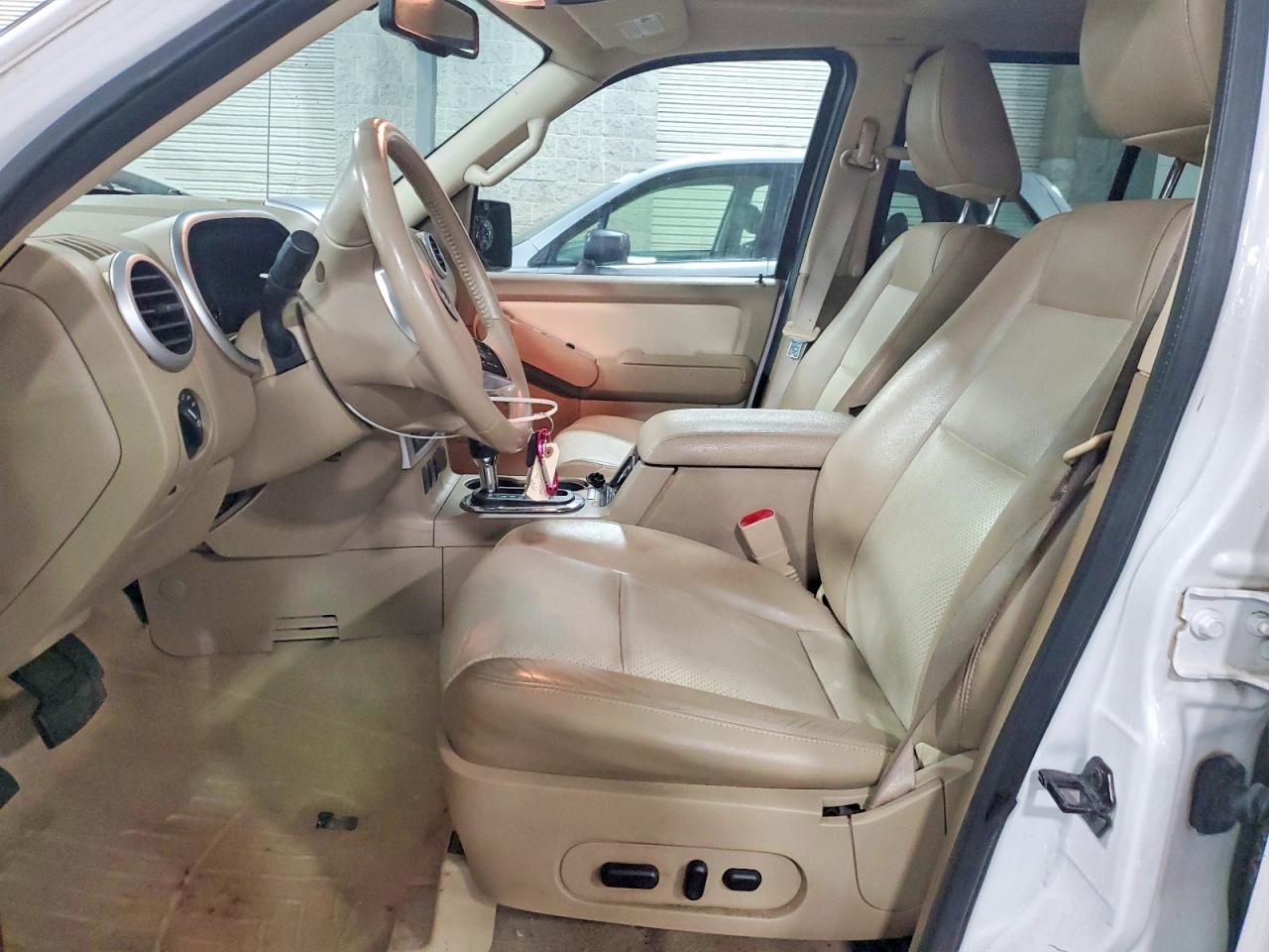 2010 Mercury Mountainer VIN 4M2EN4JE0AUJ00354 photo 7