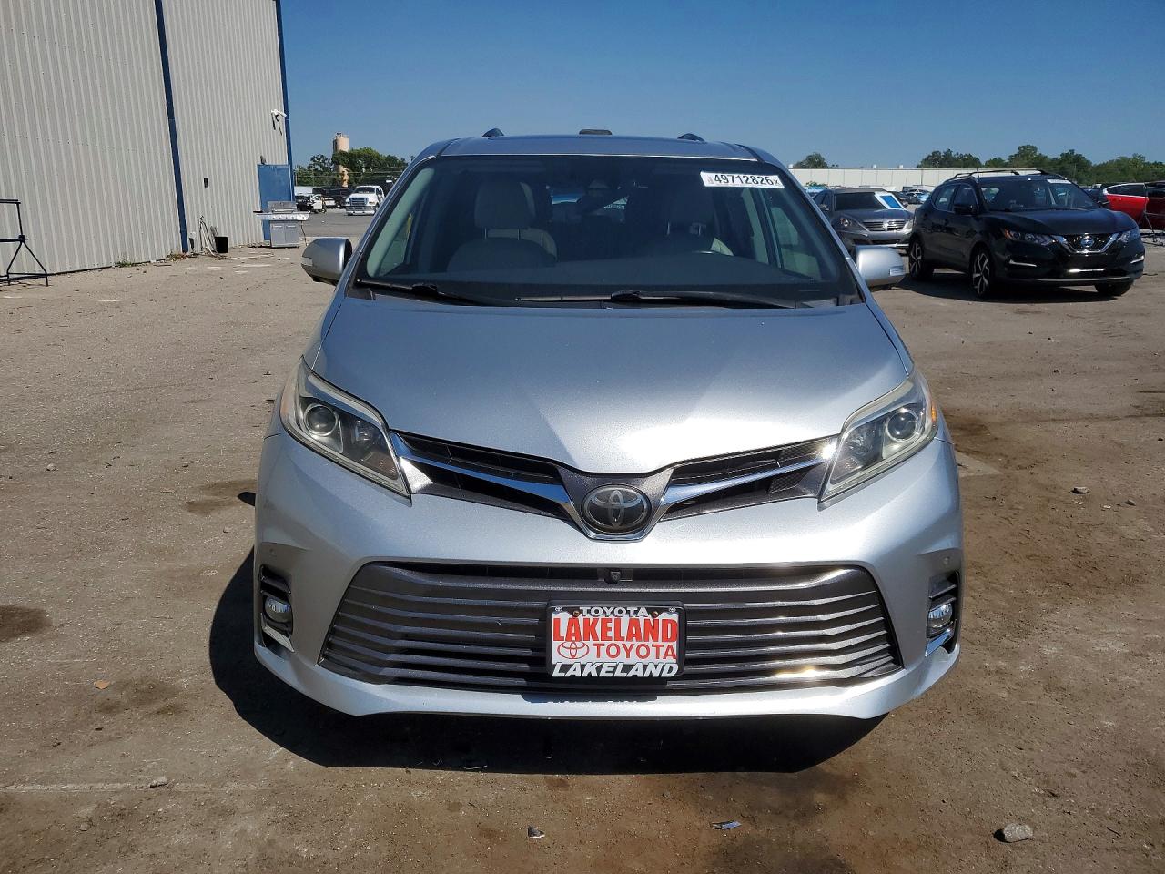 2019 Toyota Sienna VIN 5TDDZ3DC6KS216254 photo 5