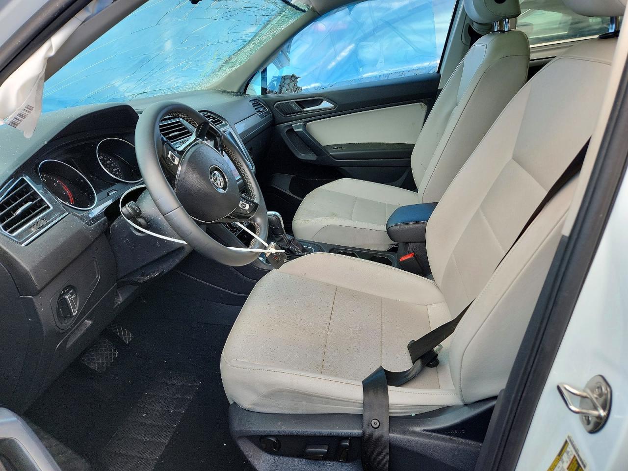 2021 Volkswagen Tiguan VIN 3VV3B7AX7MM053942 photo 7