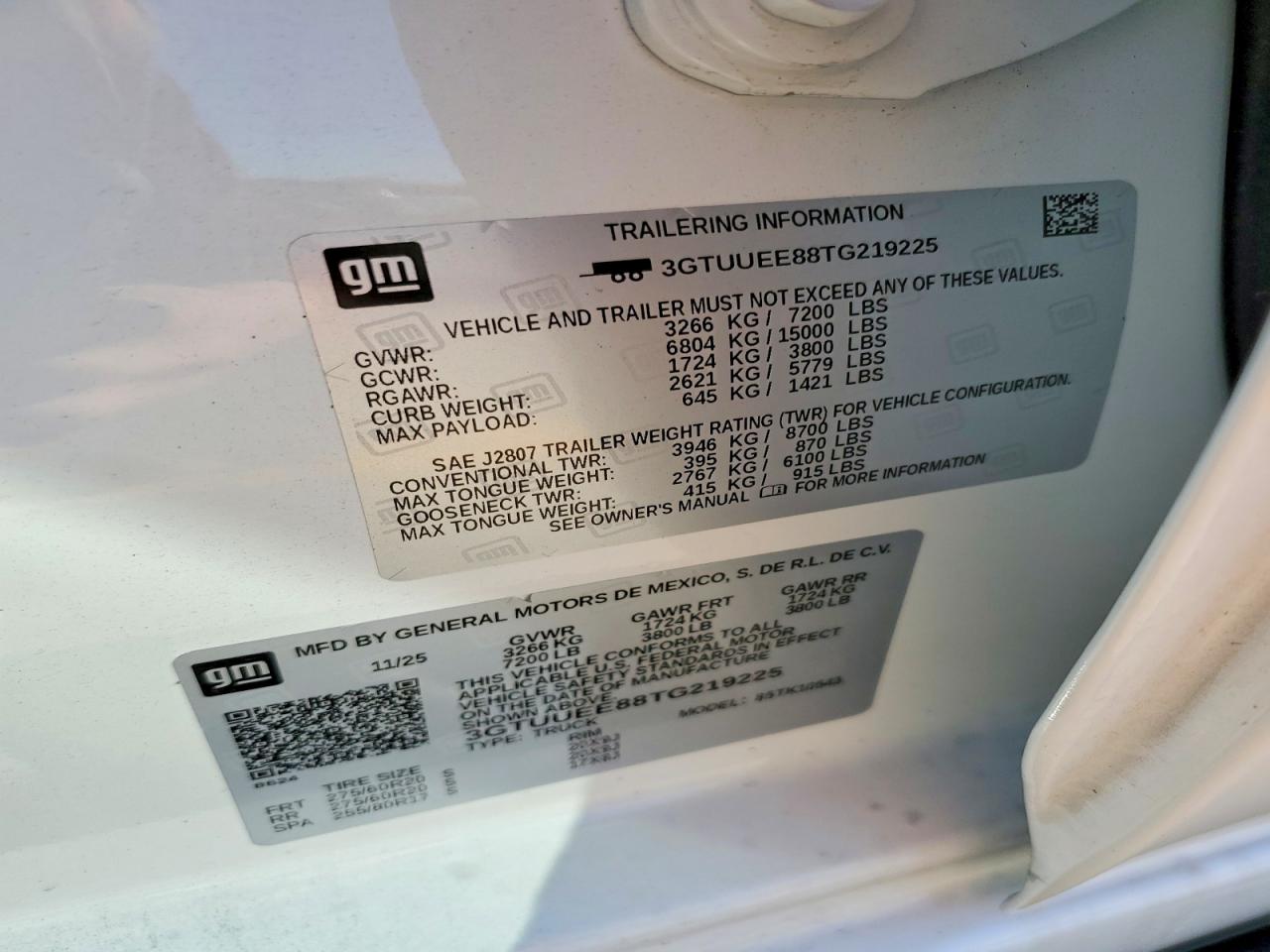 2026 GMC SIERRA VIN 3GTUUEE88TG219225 photo 12