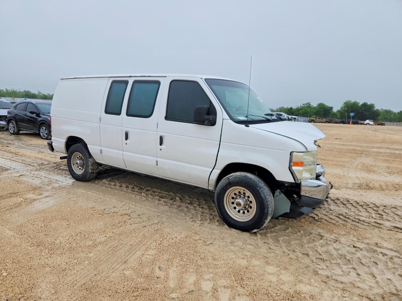 2011 Ford Econoline VIN 1FTNE2EW9BDB16518 photo 4
