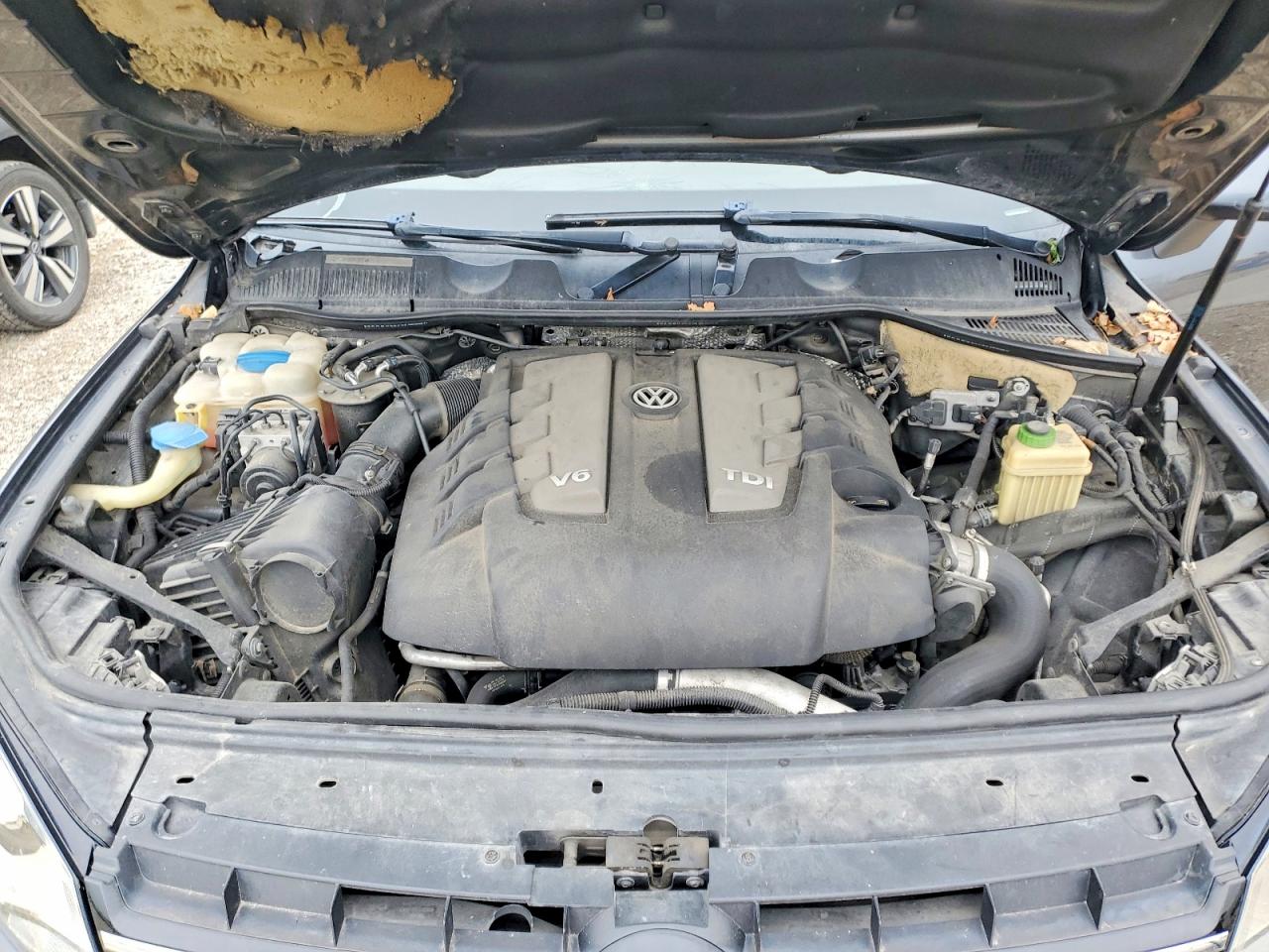 2013 Volkswagen Touareg VIN WVGEP9BP9DD012836 photo 12