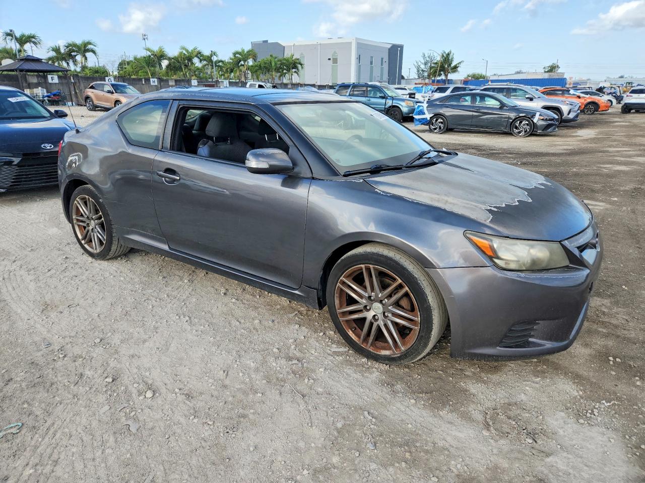 2013 Scion Tc VIN JTKJF5C75D3057168 photo 4