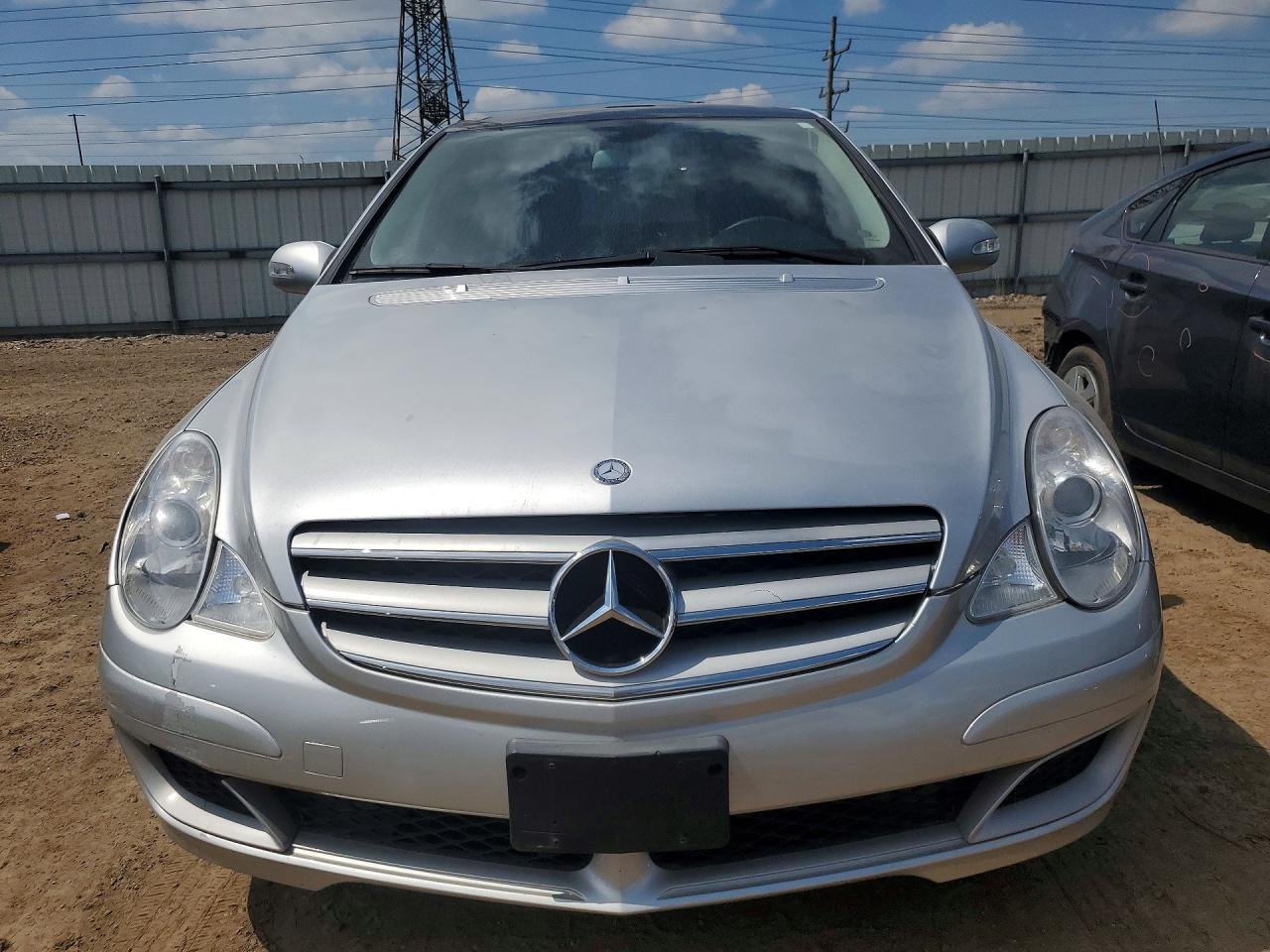 2007 Mercedes-Benz R-class VIN 4JGCB65E47A055369 photo 5