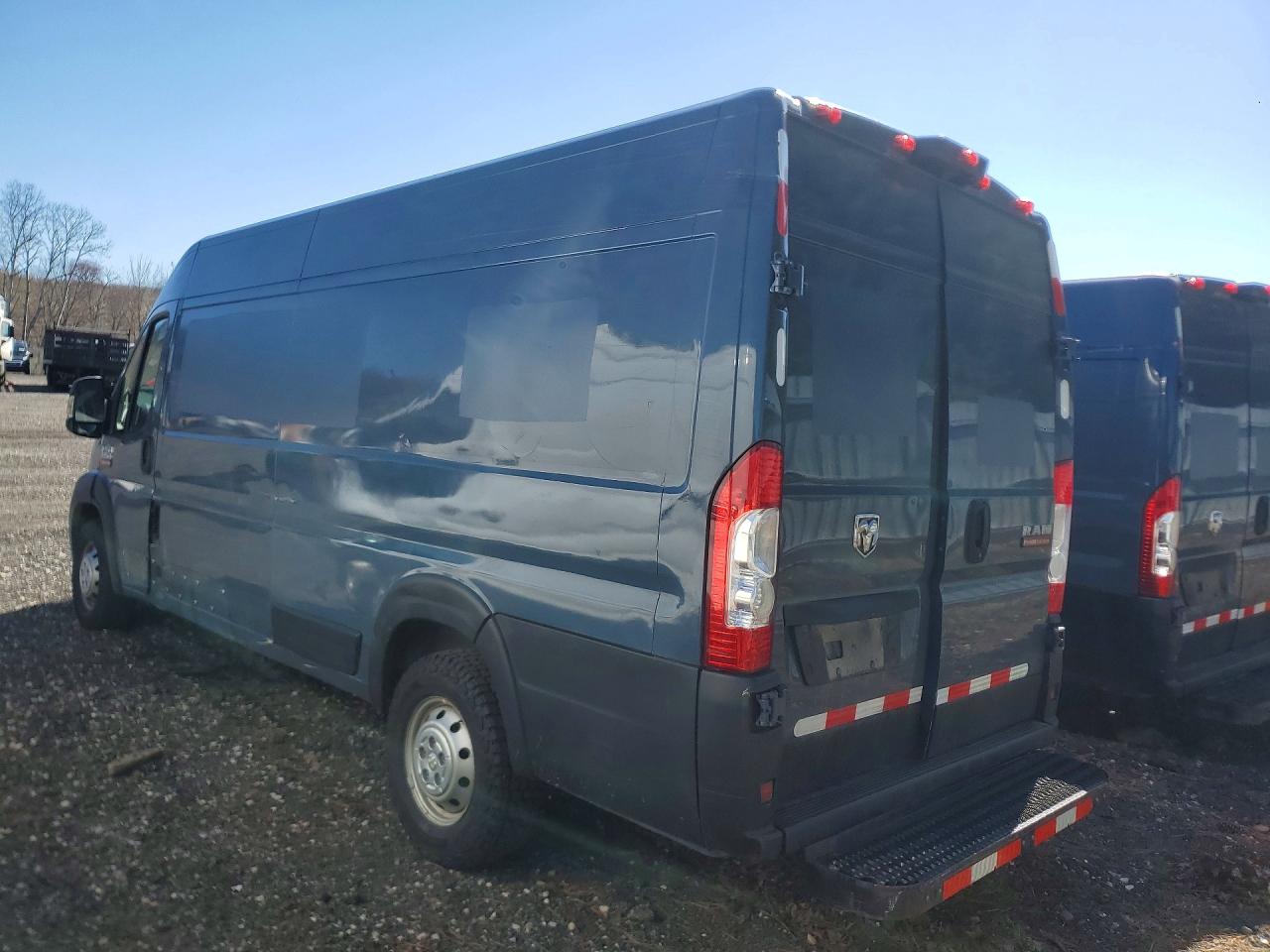 2020 RAM Promaster VIN 3C6URVJG0LE140374 photo 2