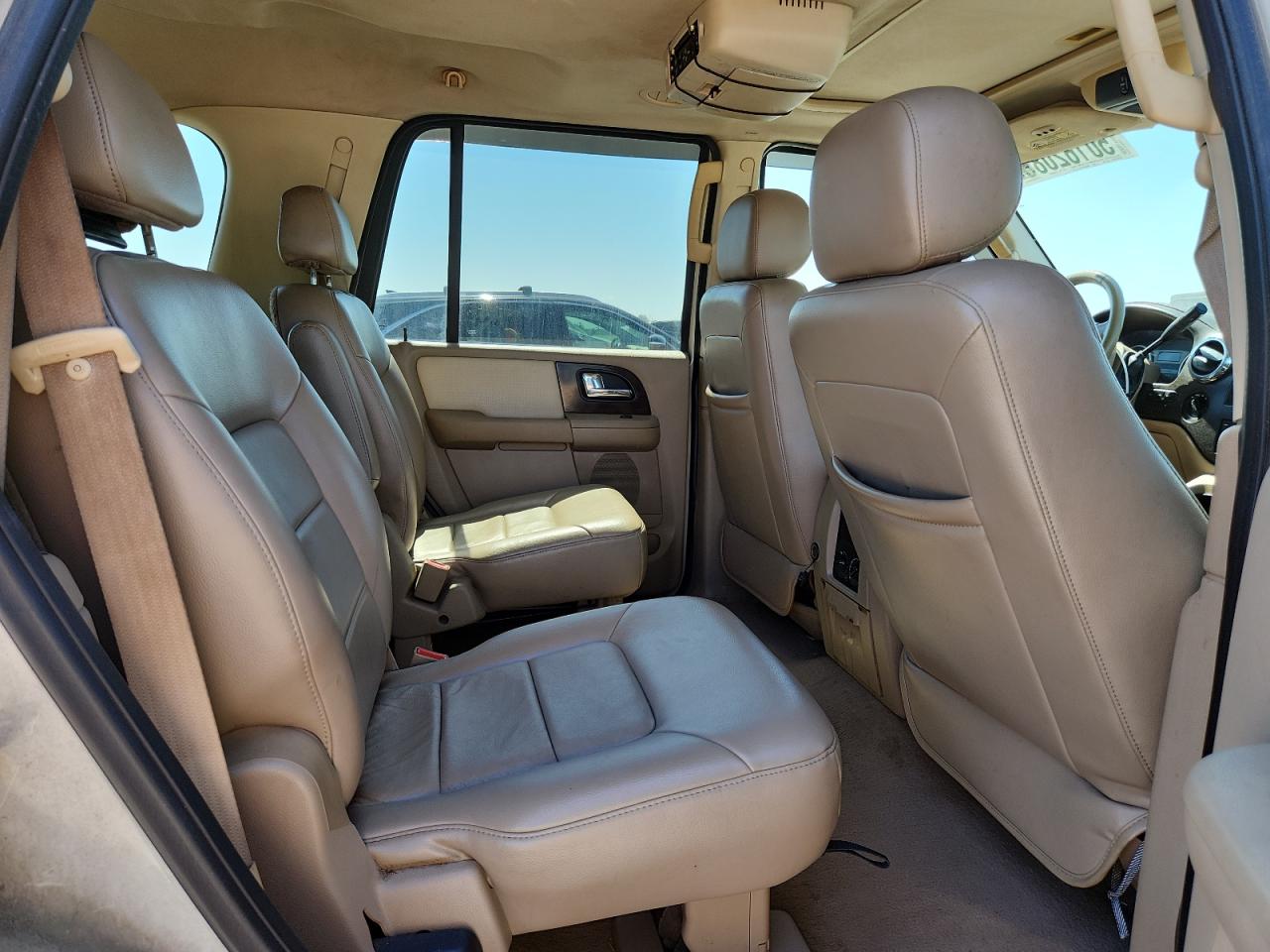 2006 Ford Expedition VIN 1FMFU20536LA70228 photo 11