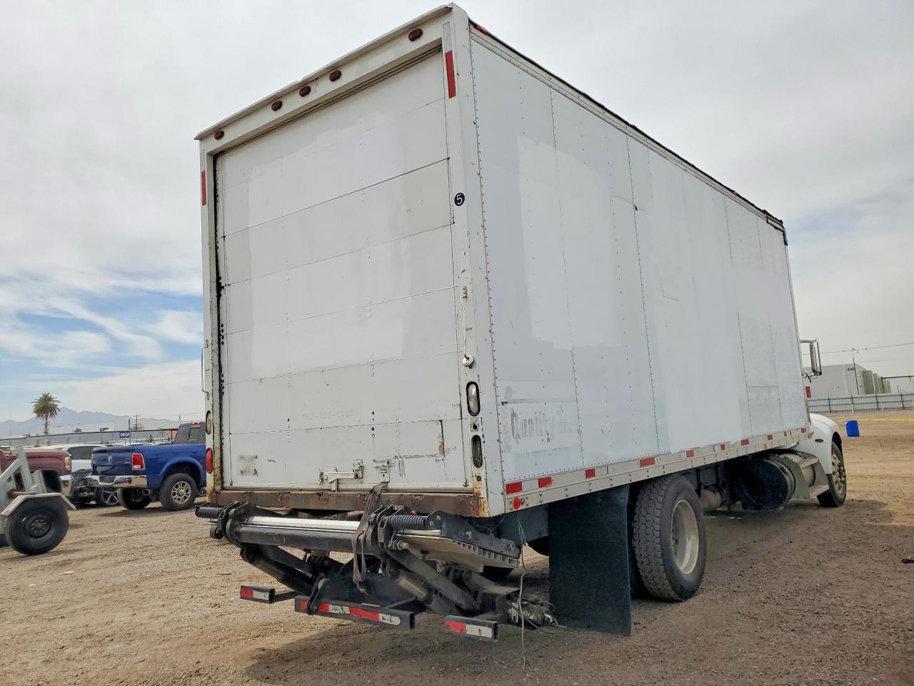 2013 PETERBILT All other VIN 2NP2HN6X8DM180705 photo 3