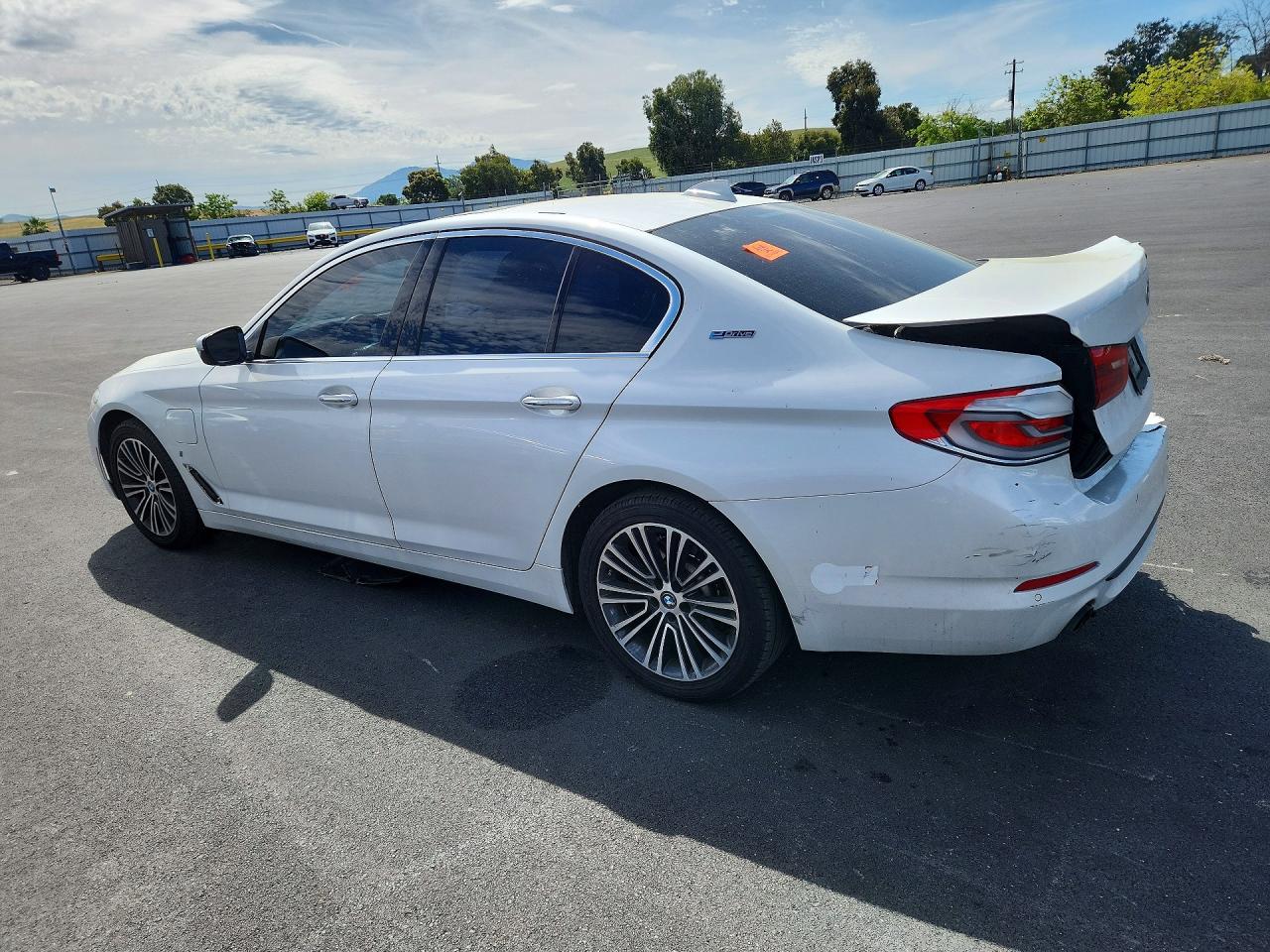 2018 BMW 5 series VIN WBAJA9C59JB251714 photo 2