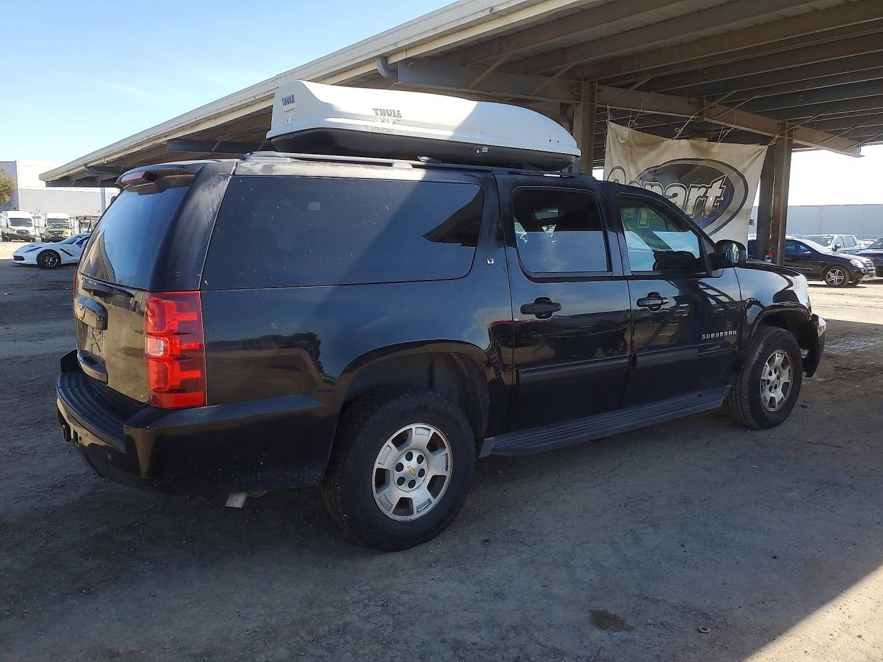 2014 CHEVROLET Suburban VIN 1GNSKJE75ER201059 photo 3