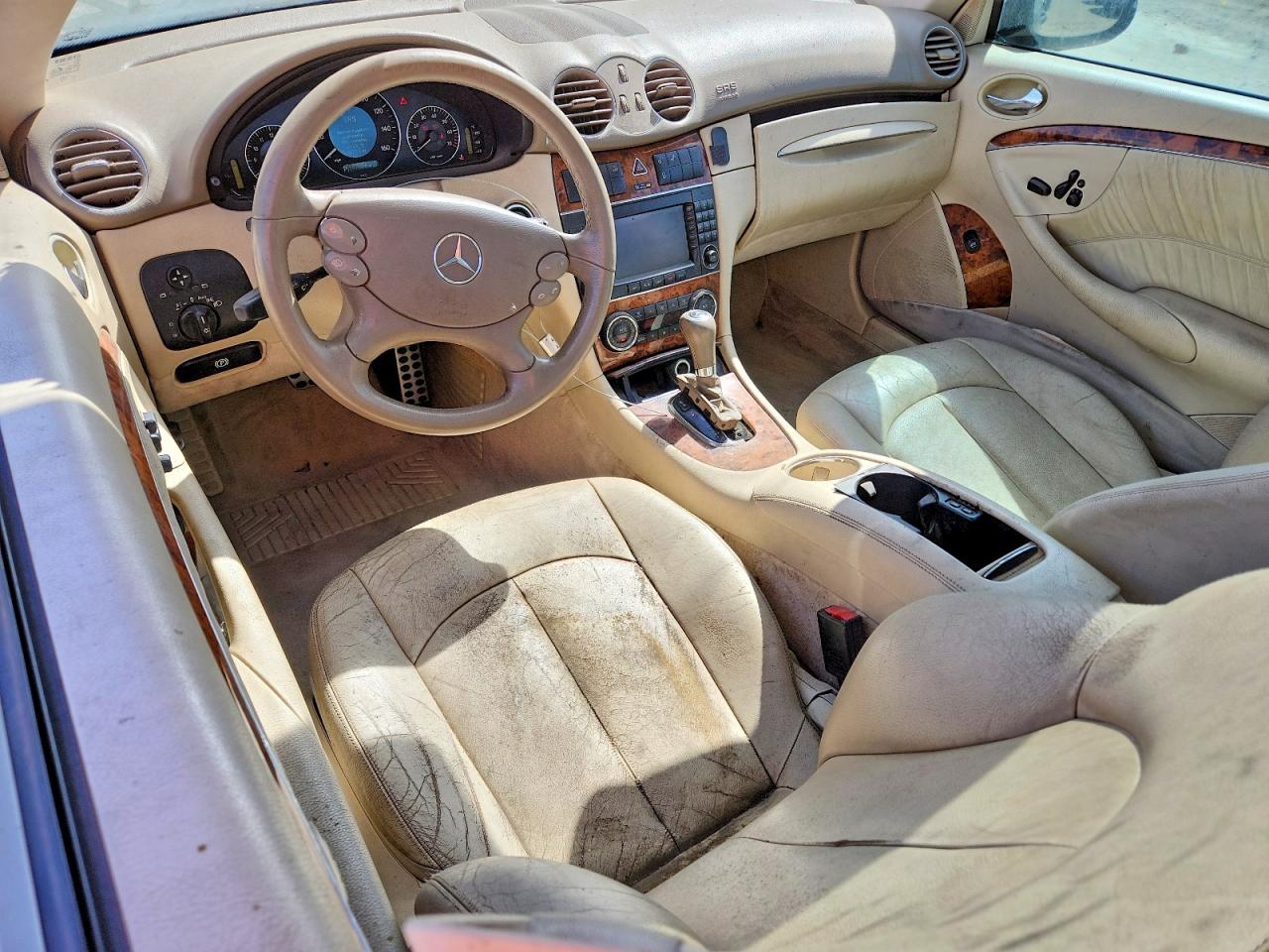 2007 Mercedes-Benz Clk-class VIN WDBTJ56H37F228570 photo 8