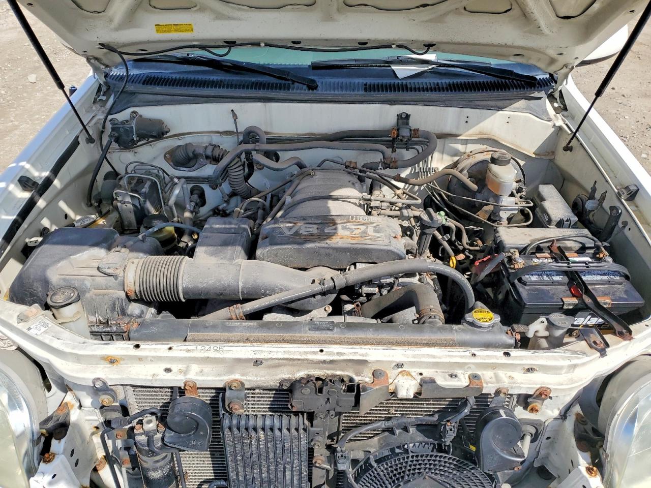 2002 Toyota Sequoia VIN 5TDBT44A72S100347 photo 12