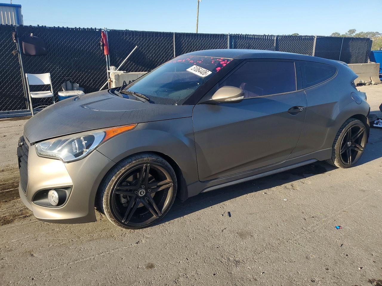2015 Hyundai Veloster VIN KMHTC6AE1FU238129 photo 1