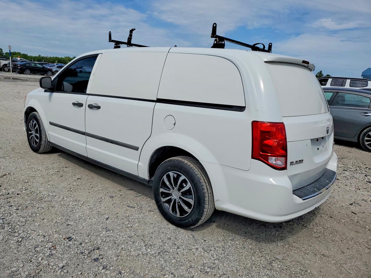 2014 Ram Tradesman VIN 2C4JRGAG4ER161981 photo 2