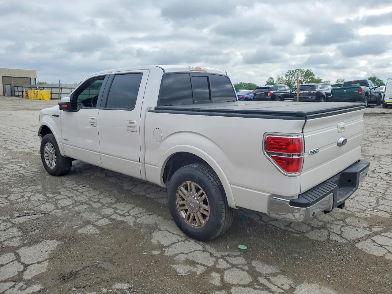 2011 Ford F150 VIN 1FTFW1ET4BFC11767 photo 2