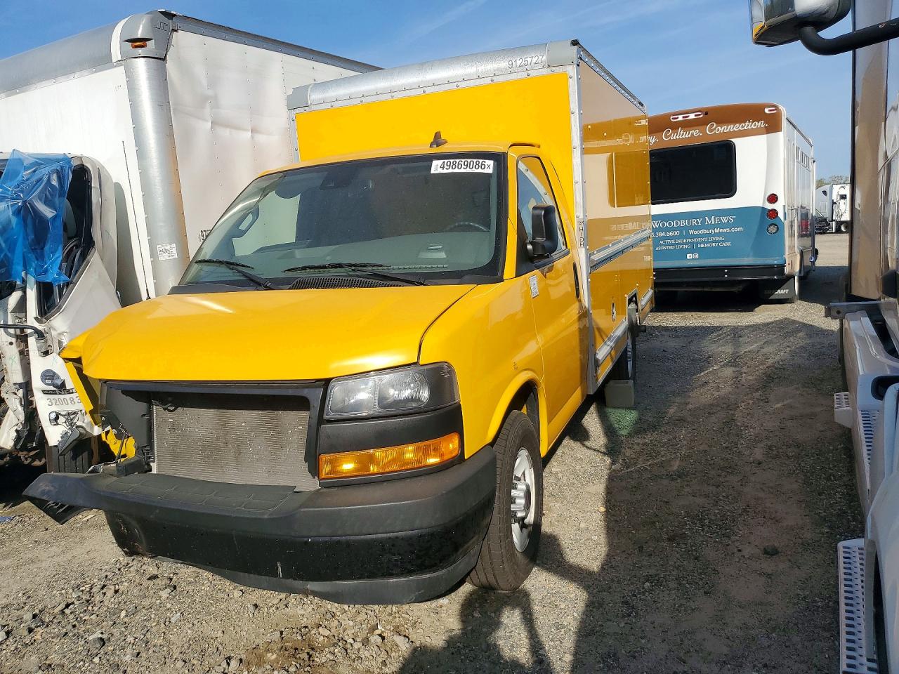 2022 GMC Savana VIN 1GD07RFP5N1161235 photo 1