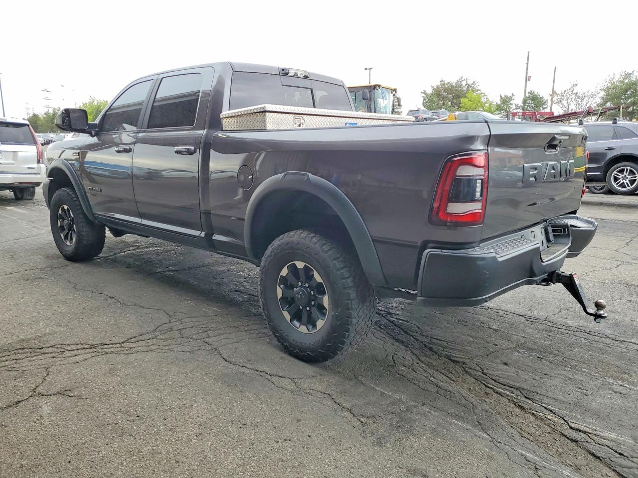 2021 Ram 2500 VIN 3C6TR5EJXMG657107 photo 2