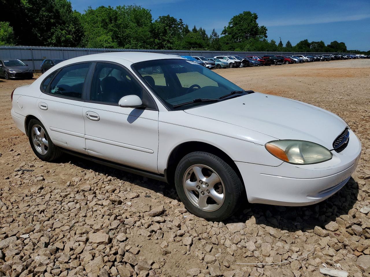 2002 Ford Taurus VIN 1FAFP53UX2A122305 photo 4