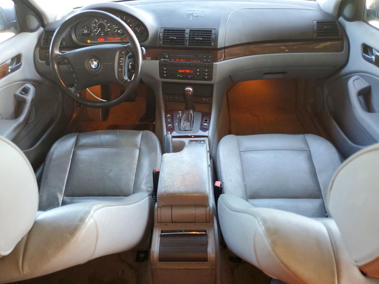2005 BMW 3 series VIN WBAAZ33405KW75320 photo 8