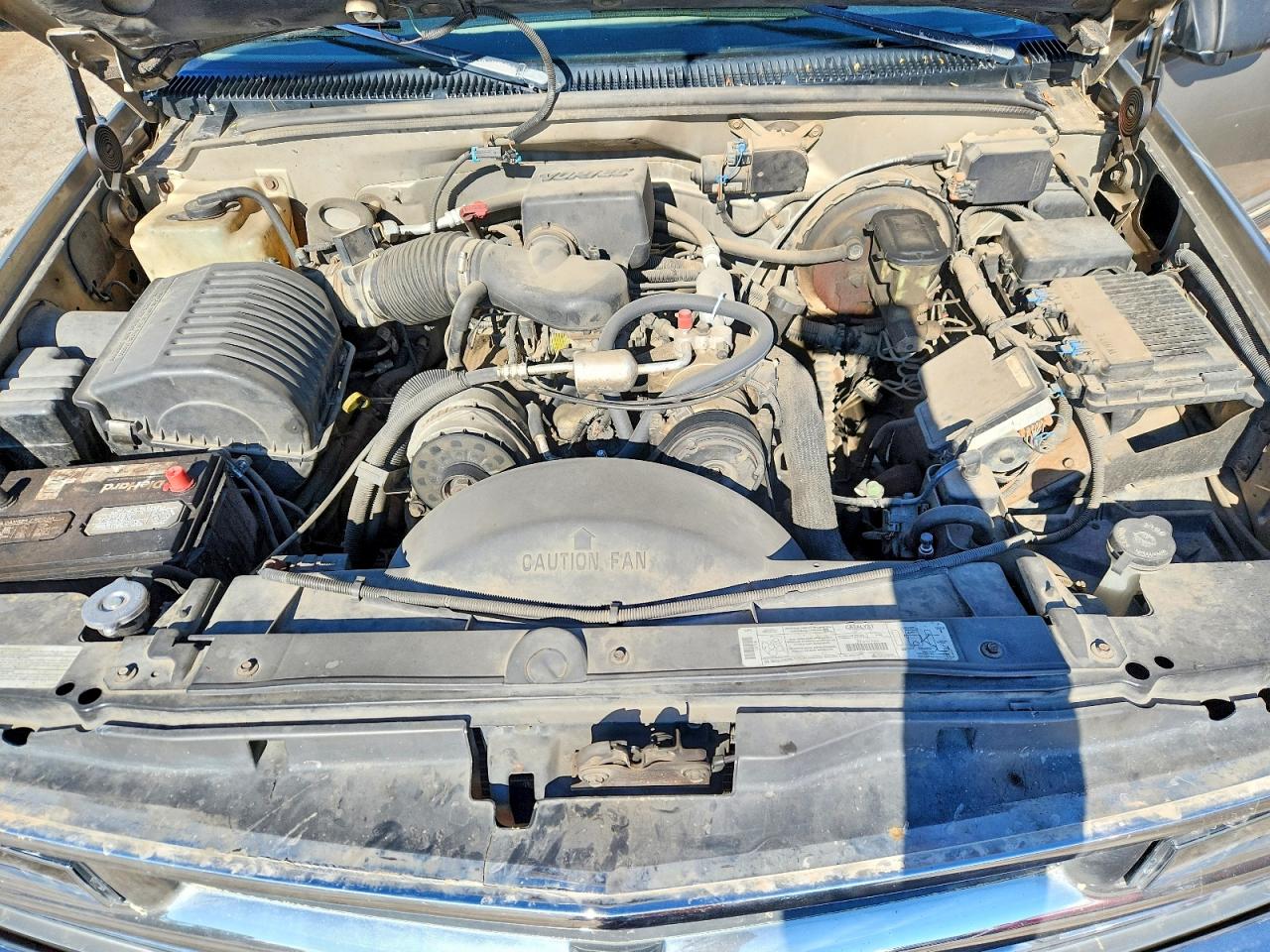 1999 Chevrolet Tahoe VIN 1GNEK13R4XR102284 photo 11