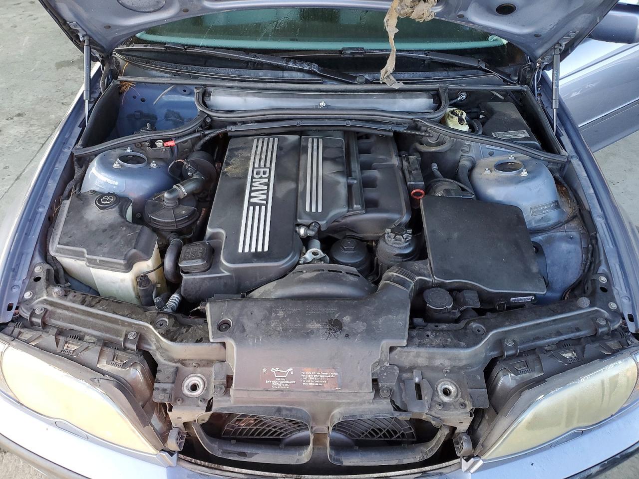 2005 BMW 3 series VIN WBAAZ33405KW75320 photo 11