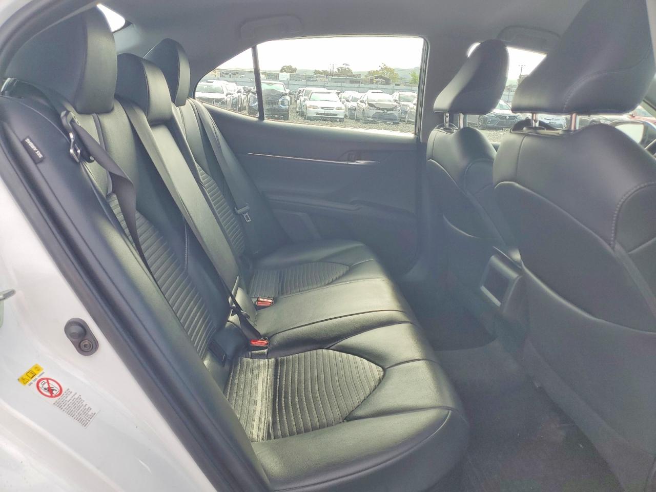 2018 Toyota Camry sola VIN 4T1B21HK3JU003821 photo 10