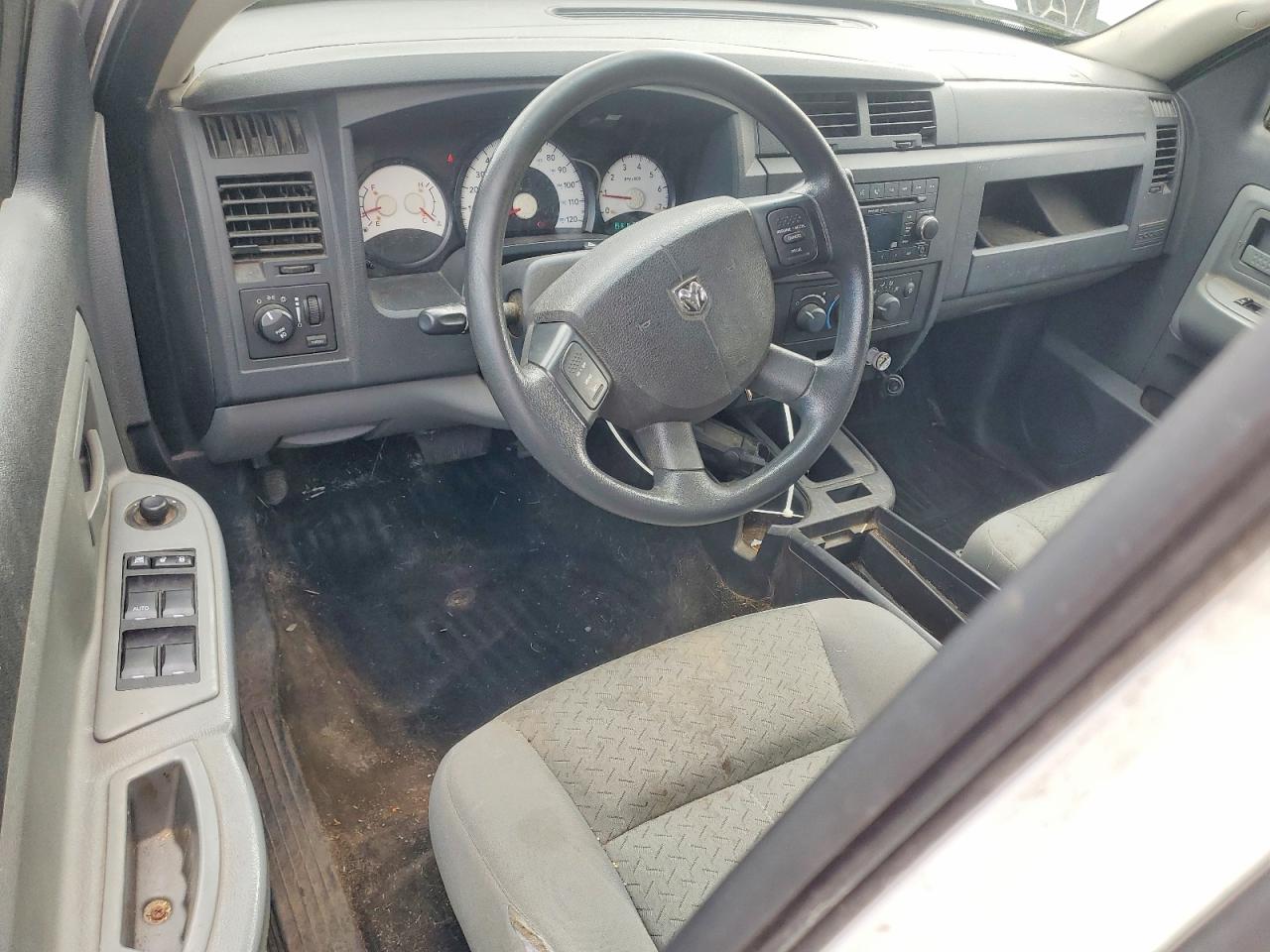 2008 Dodge Dakota VIN 1D7HW38N48S535051 photo 8