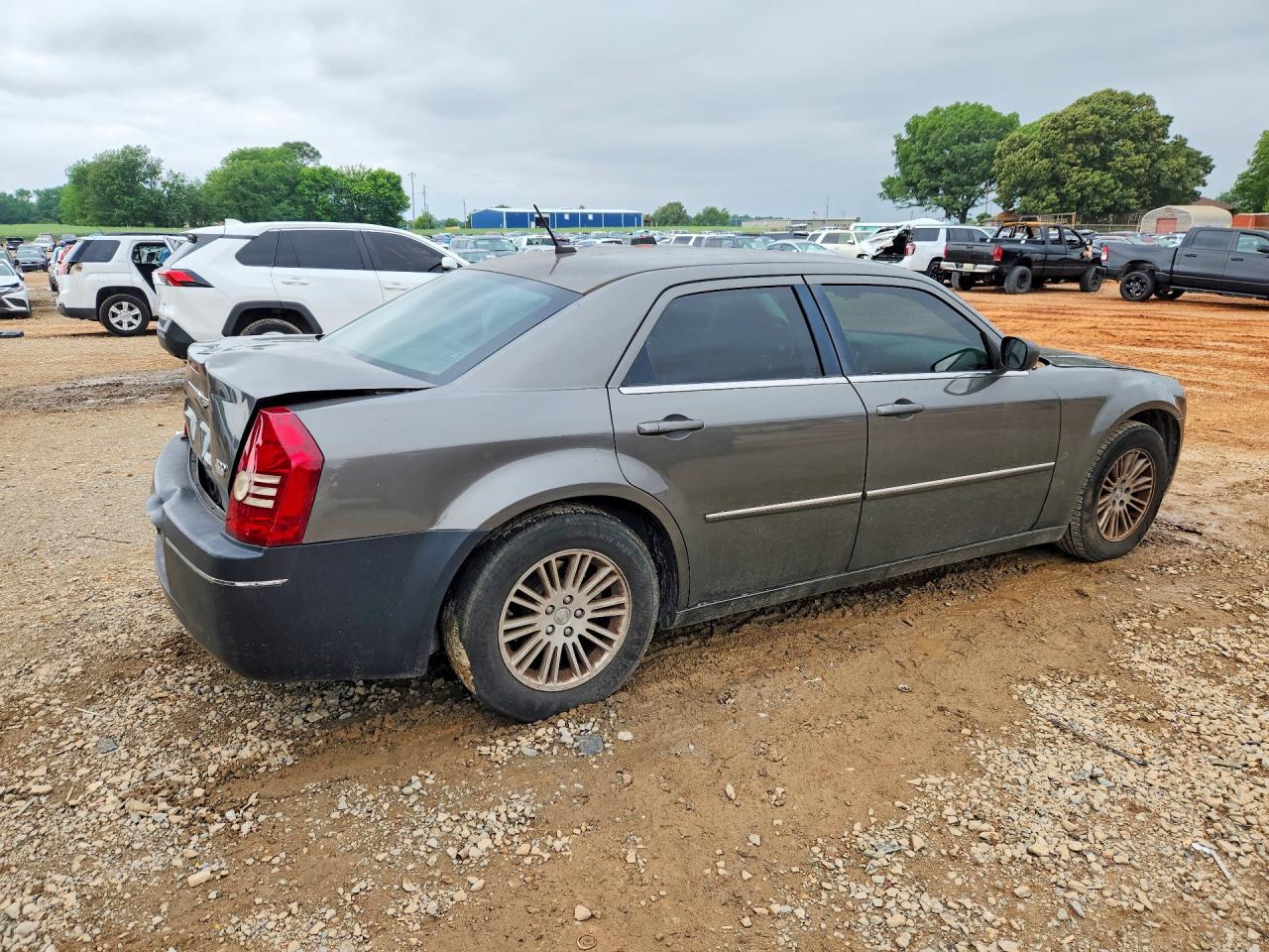 2008 Chrysler 300 VIN 2C3KA53G08H269025 photo 3