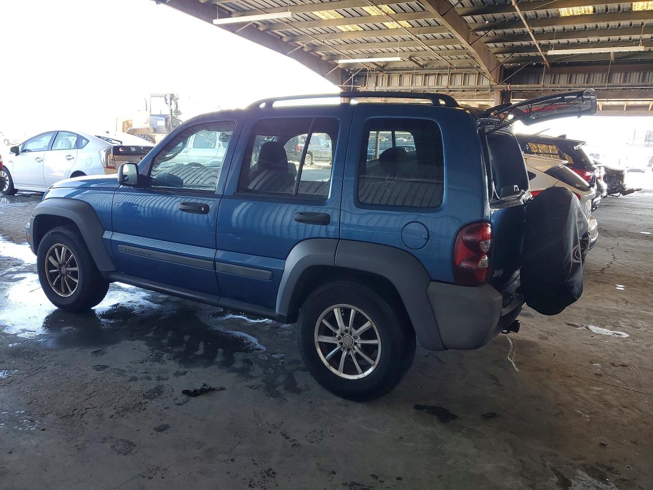 2005 Jeep Liberty VIN 1J4GK48K75W651842 photo 2