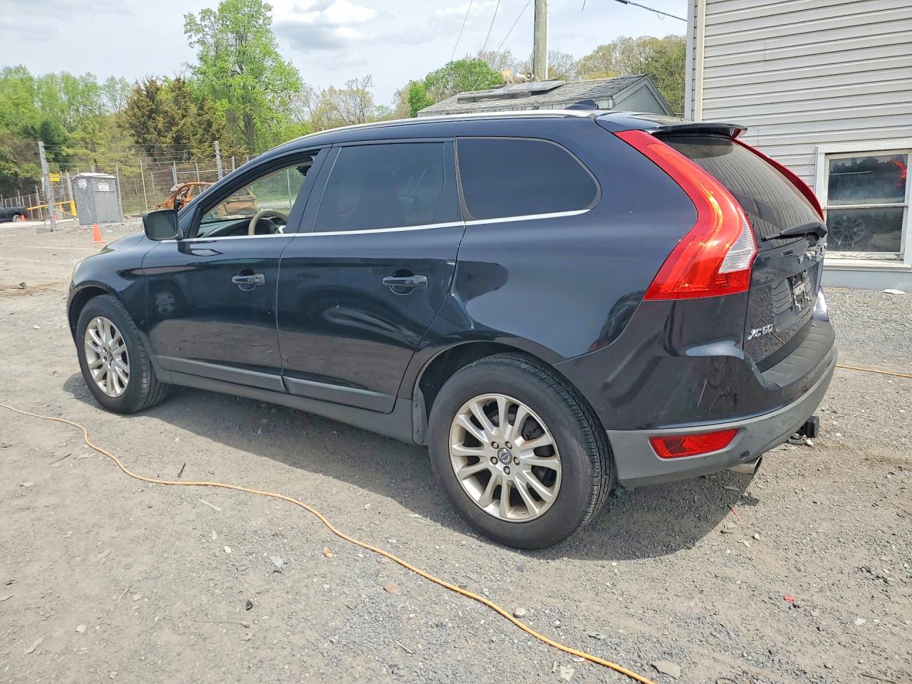 2010 Volvo Xc60 VIN YV4992DZ5A2085115 photo 2