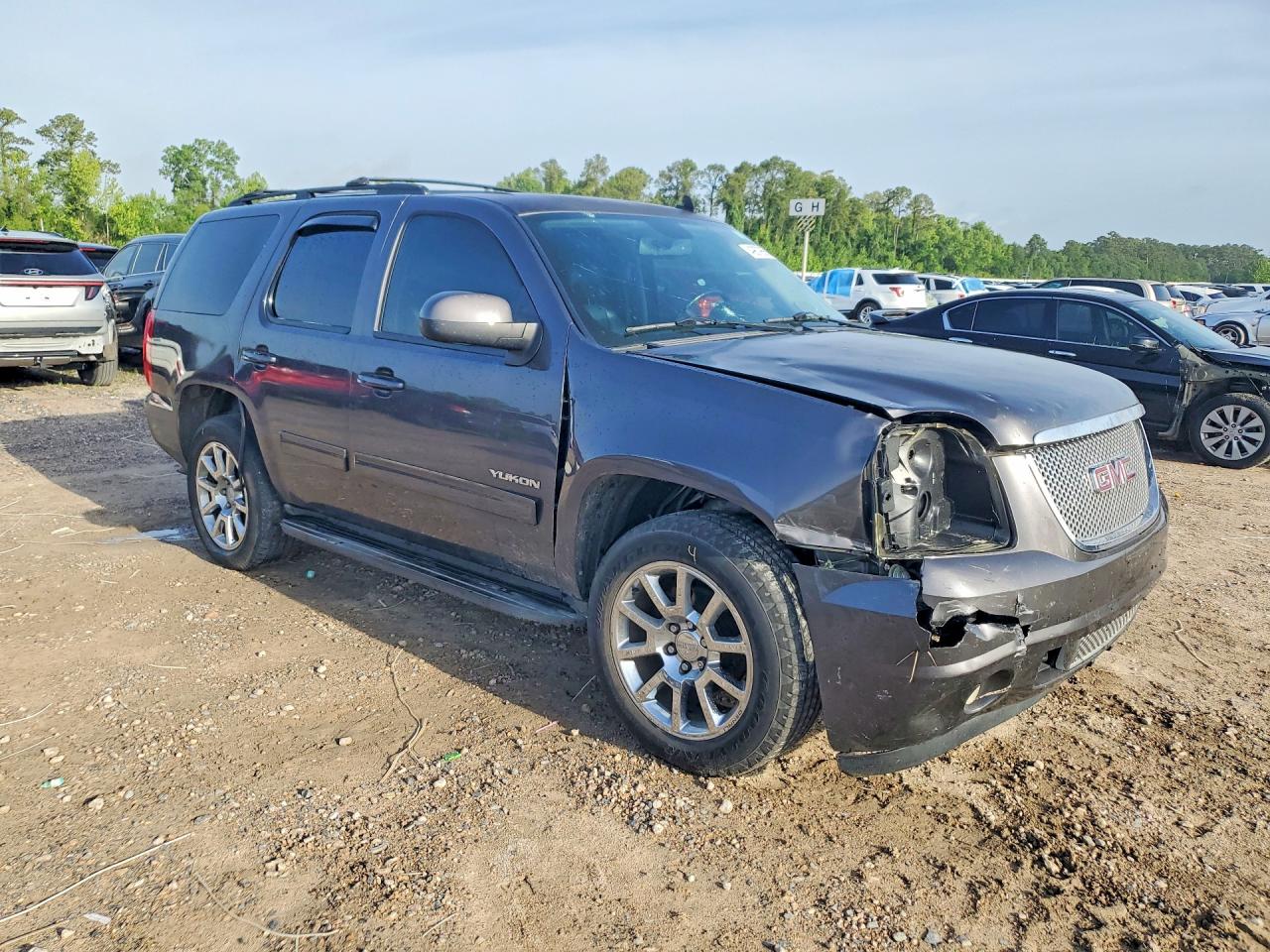 2010 GMC Yukon VIN 1GKMCCE31AR217720 photo 4