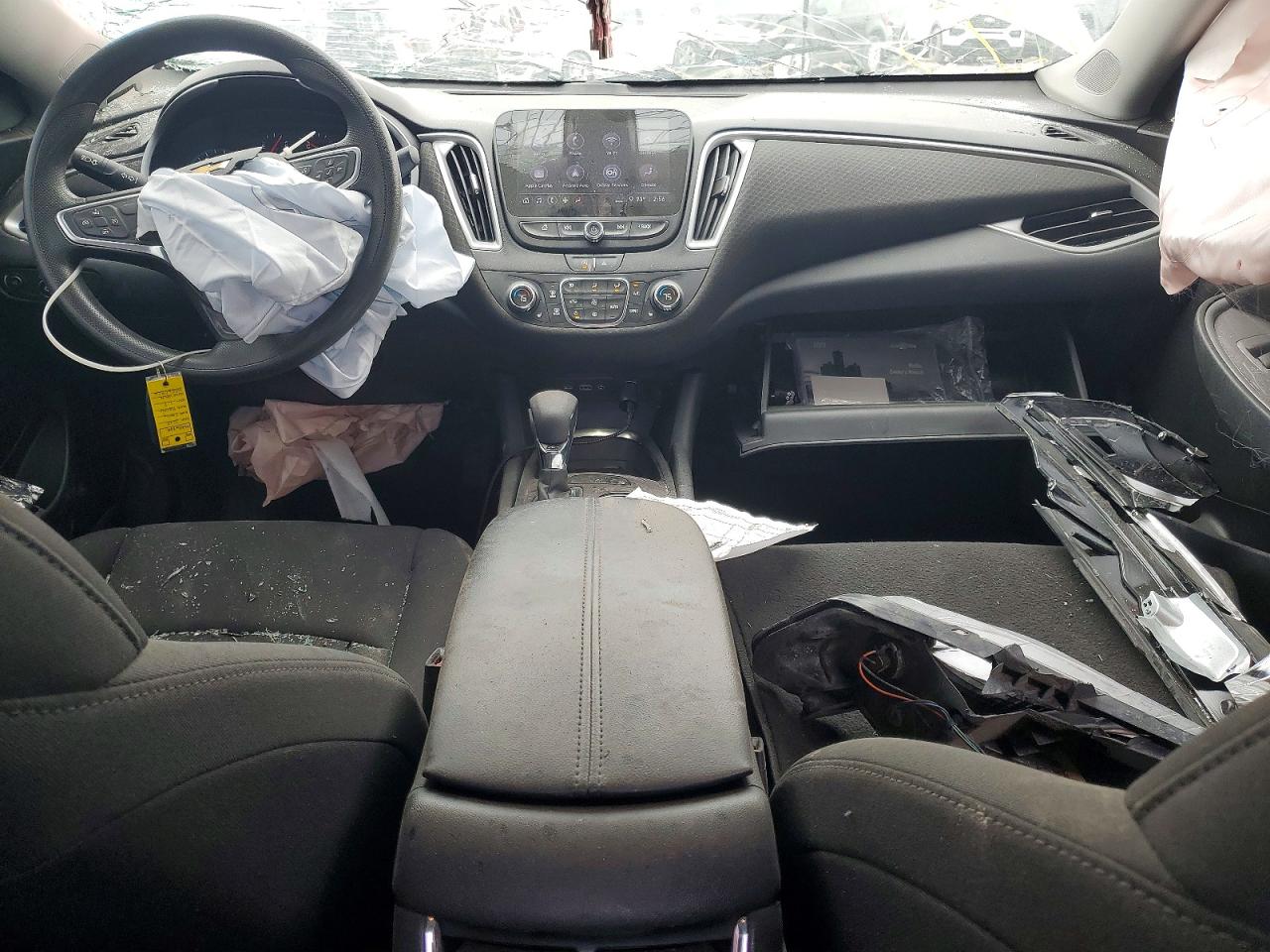 2022 Chev Malibu VIN 1G1ZD5ST7NF160826 photo 8