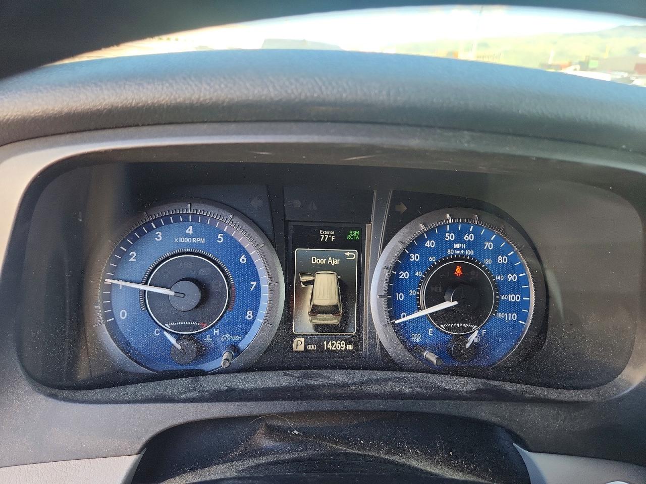 2020 Toyota Sienna VIN 5TDKZ3DCXLS062561 photo 9