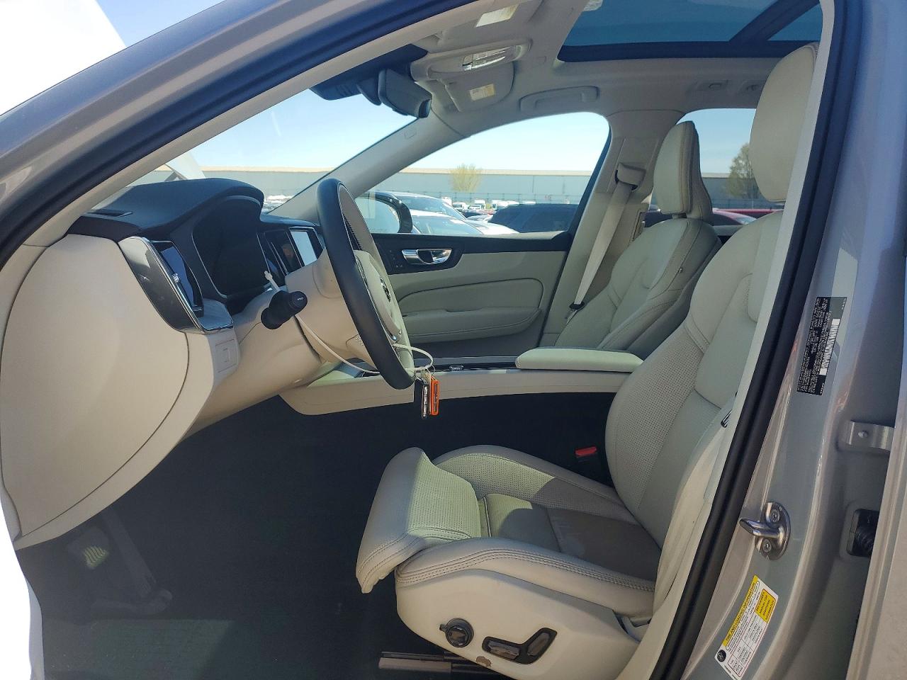 2025 Volvo Xc60 VIN YV4M12RM0S1033266 photo 7
