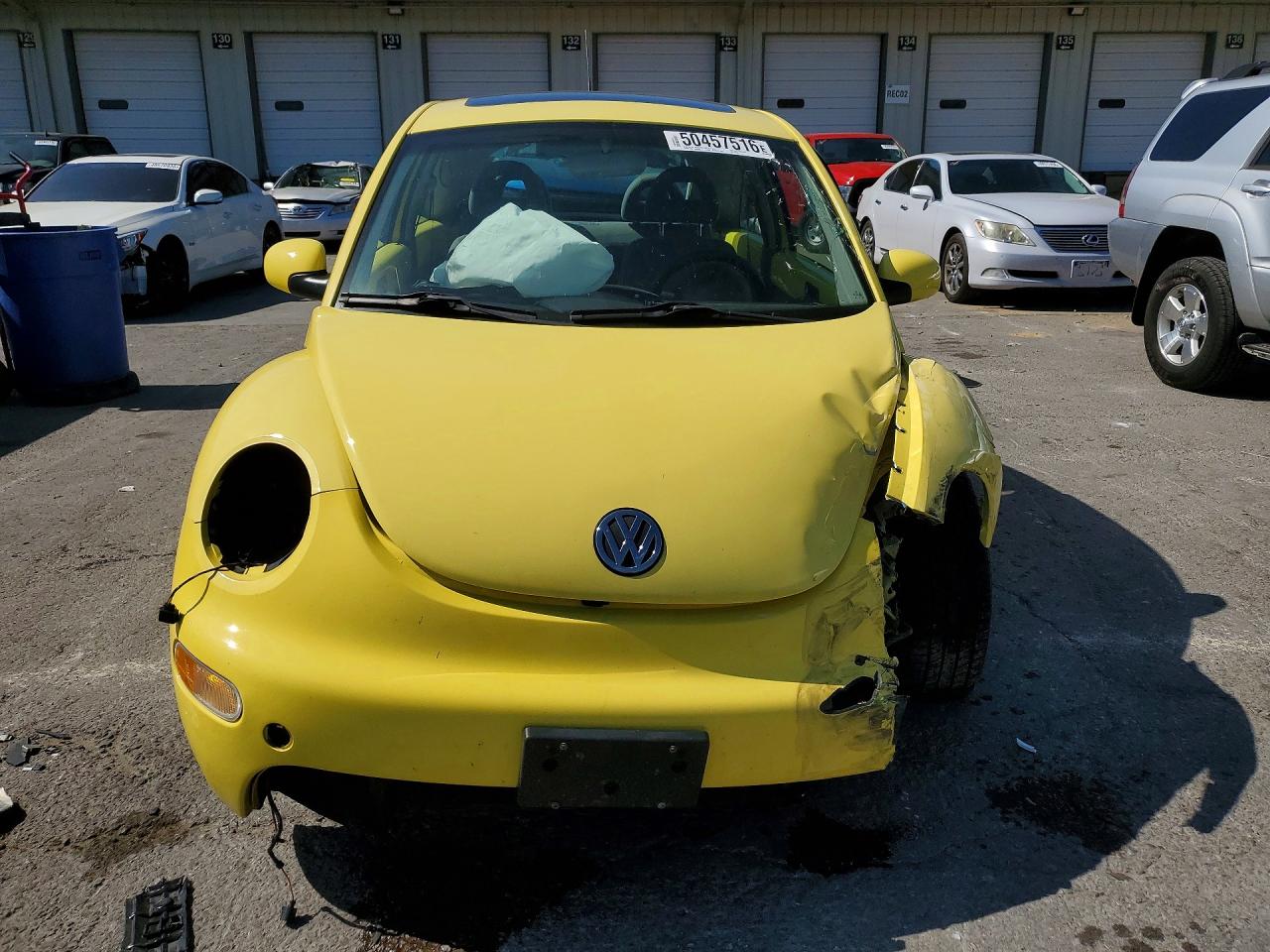 2001 VOLKSWAGEN Beetle VIN 3VWCP21CX1M461229 photo 5