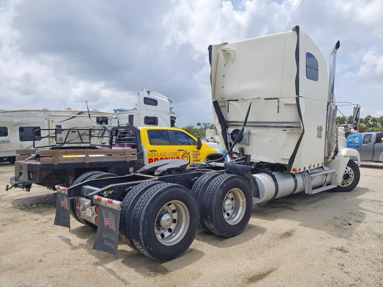 2000 FREIGHTLINER All other VIN 1FUYDSZB3YPB55938 photo 4