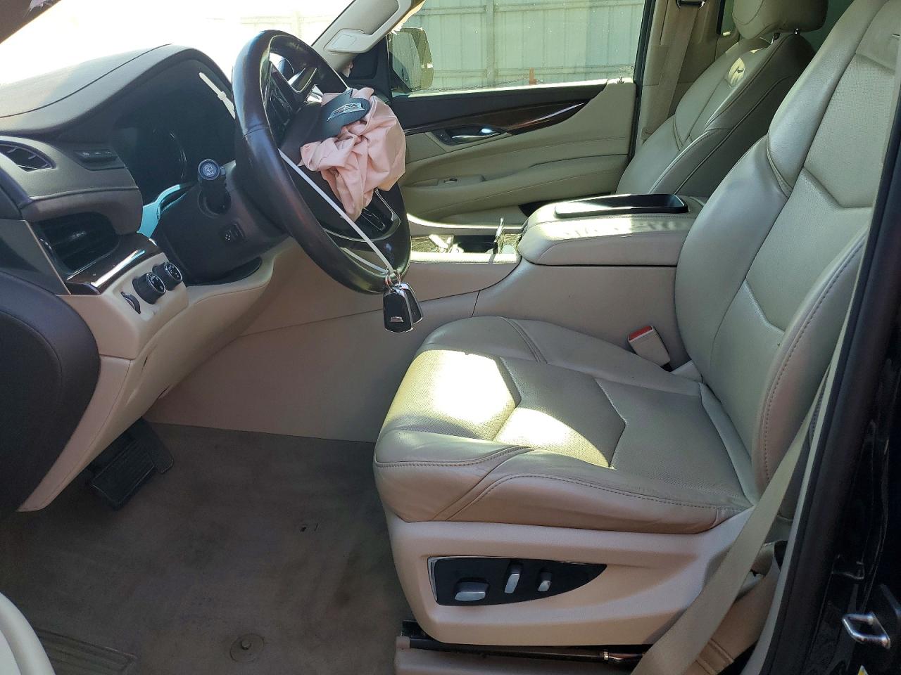 2017 Cadillac Escalade VIN 1GYS4CKJ5HR168092 photo 7